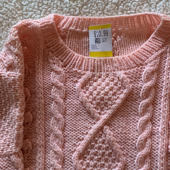 A long sleeve shirt sweater - Picture 2 of 2